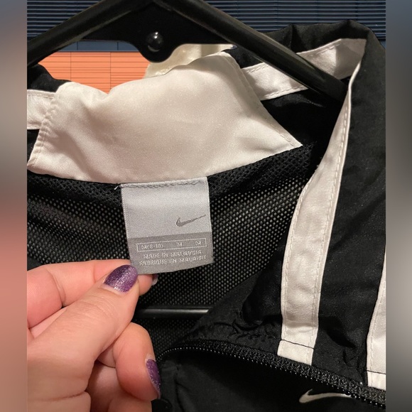 Nike zip up windbreaker - Picture 3 of 3